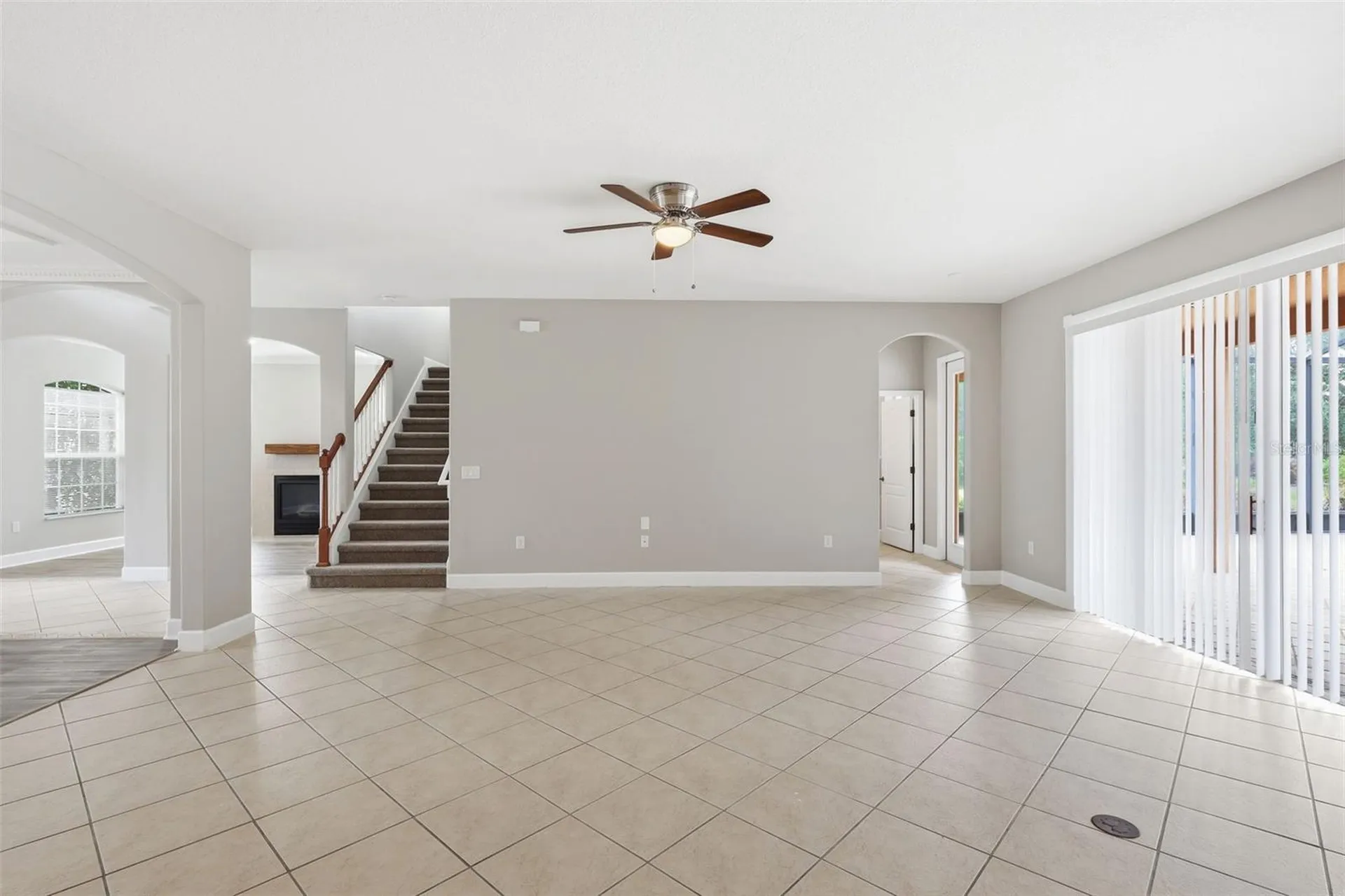 1042 Spinning Wheel Drive Apopka FL 32712