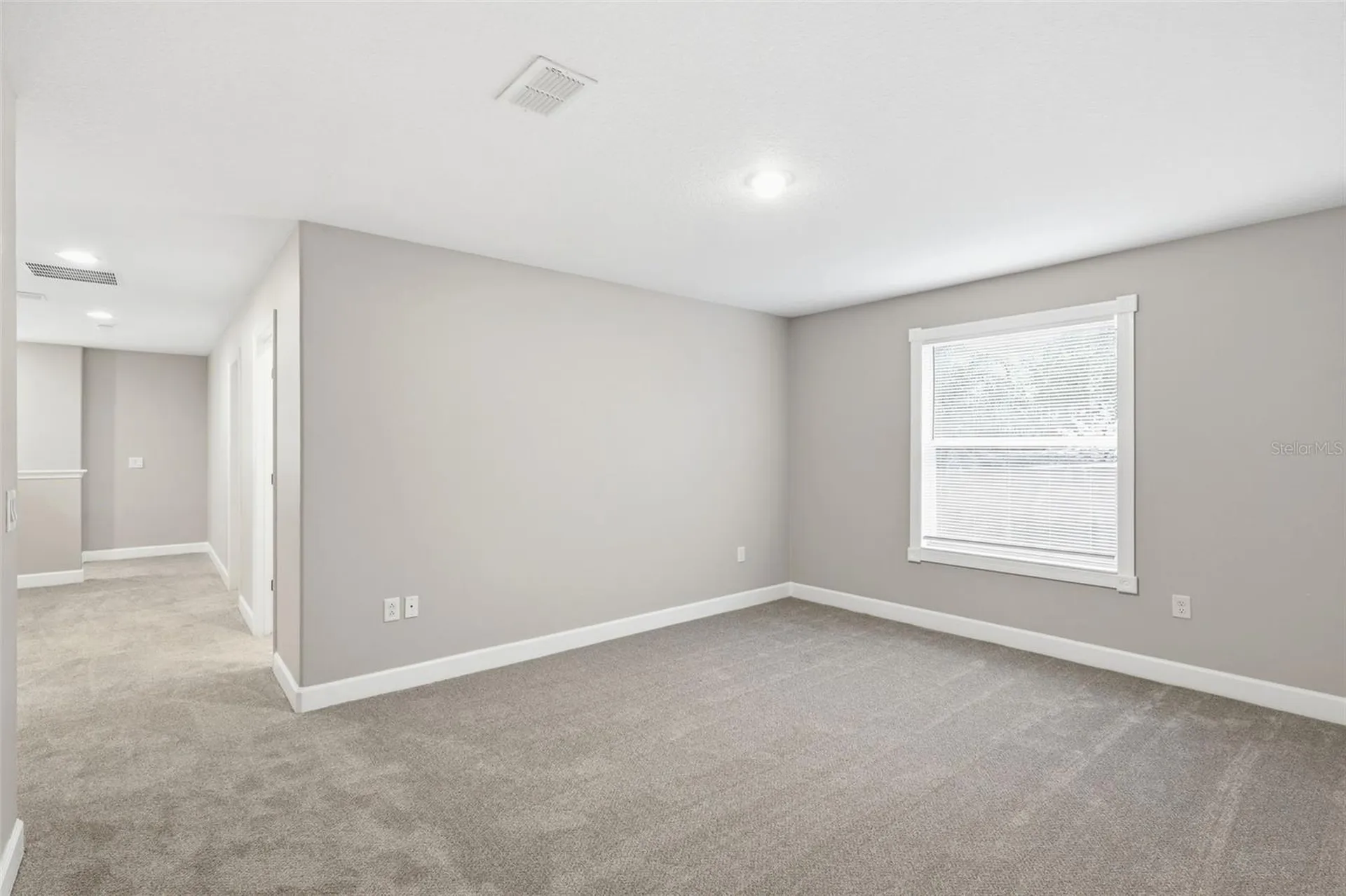 1042 Spinning Wheel Drive Apopka FL 32712