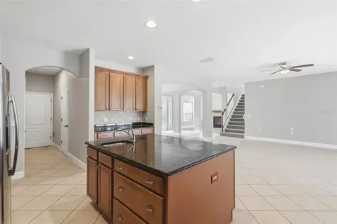 1042 Spinning Wheel Drive Apopka FL 32712