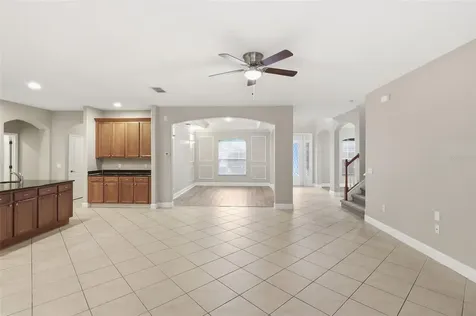 1042 Spinning Wheel Drive Apopka FL 32712