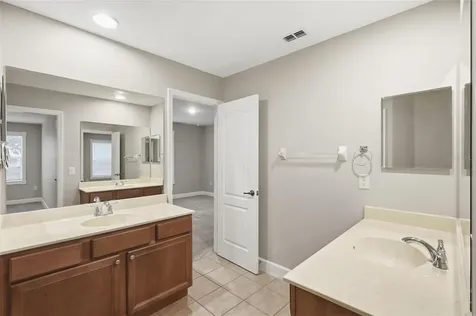 1042 Spinning Wheel Drive Apopka FL 32712