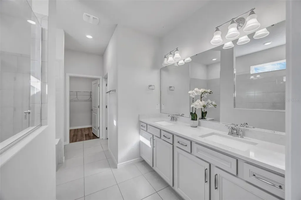 762 Parsons Mooring Court Seffner FL 33584