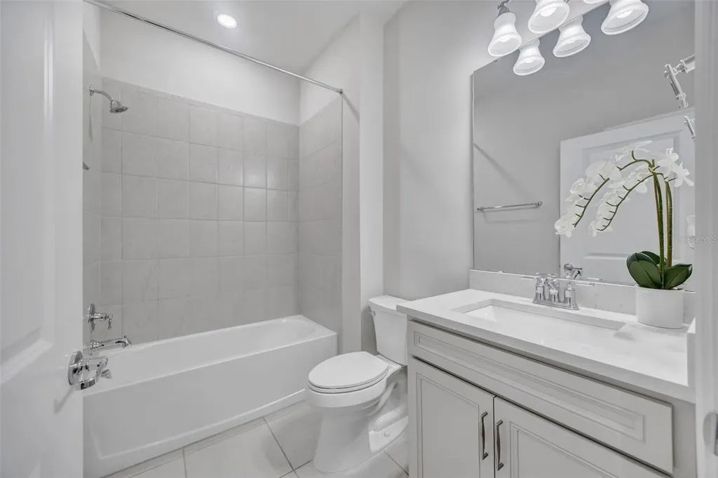 762 Parsons Mooring Court Seffner FL 33584
