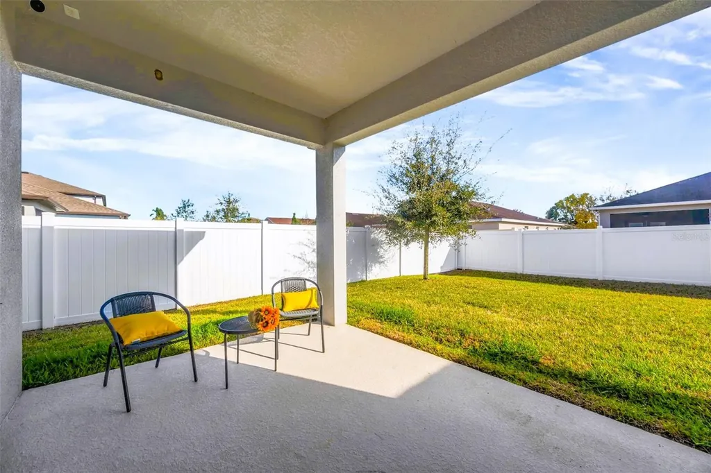 762 Parsons Mooring Court Seffner FL 33584