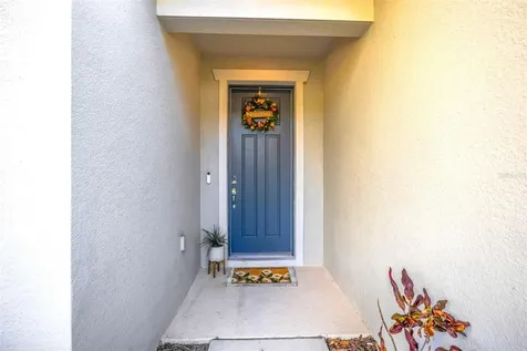762 Parsons Mooring Court Seffner FL 33584