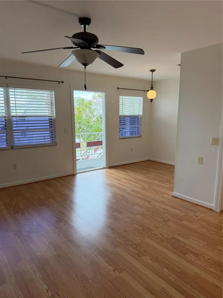 5850 18th Street N St Petersburg FL 33714