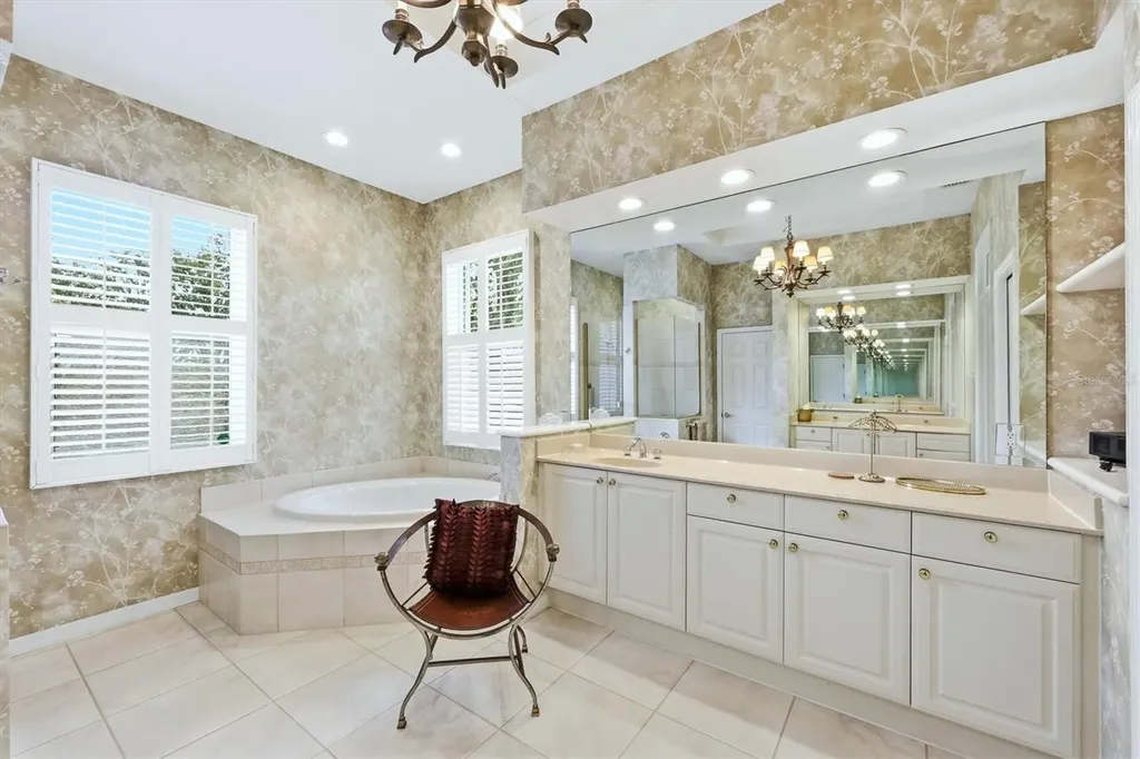 8116 Collingwood Court University Park FL 34201