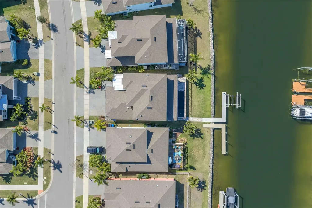 5305 Wishing Arch Drive Apollo Beach FL 33572
