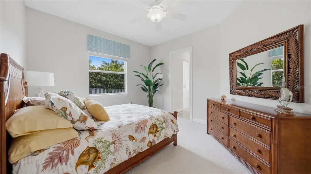 7637 Cove Terrace Sarasota FL 34231