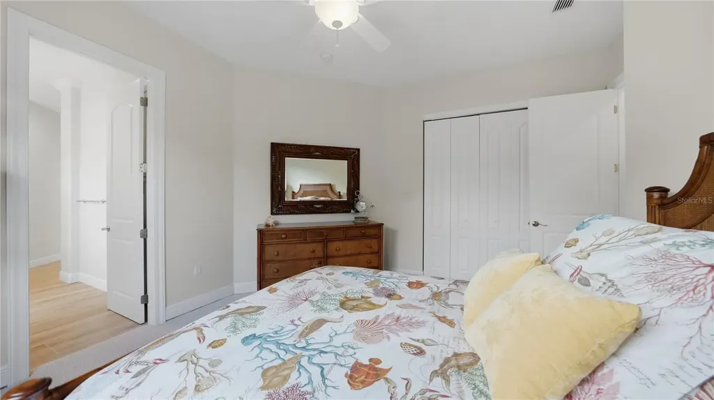 7637 Cove Terrace Sarasota FL 34231