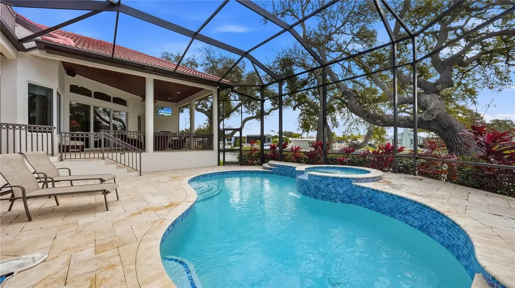 7637 Cove Terrace Sarasota FL 34231