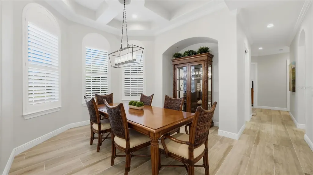 7637 Cove Terrace Sarasota FL 34231