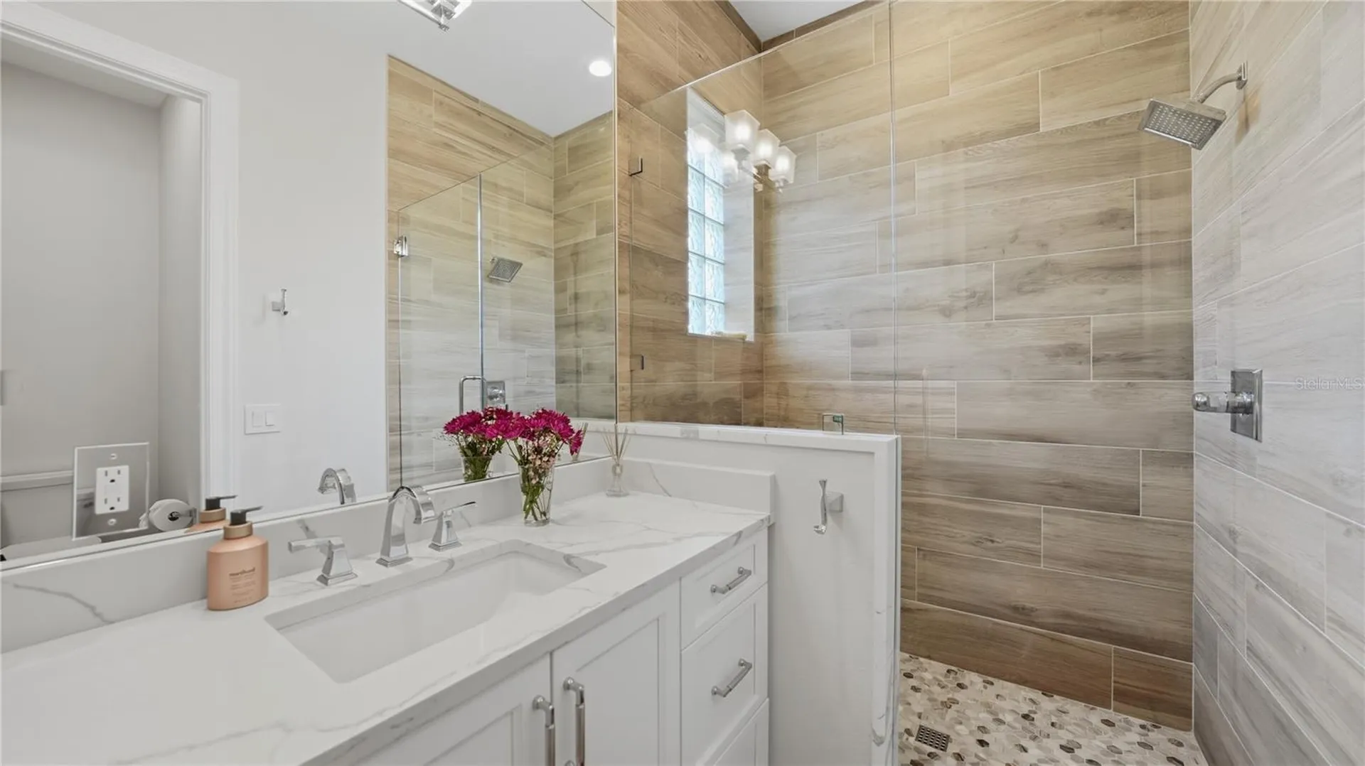 7637 Cove Terrace Sarasota FL 34231