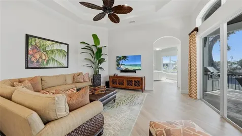 7637 Cove Terrace Sarasota FL 34231