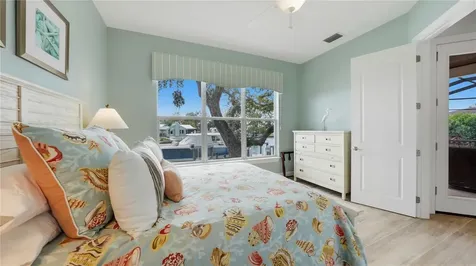 7637 Cove Terrace Sarasota FL 34231
