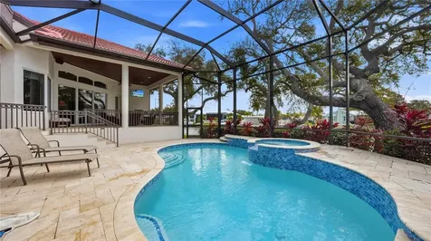7637 Cove Terrace Sarasota FL 34231