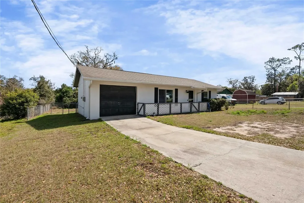 14244 20th Street Dade City FL 33523
