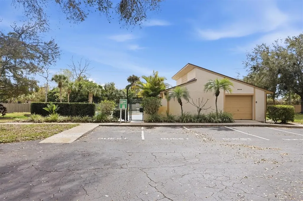 2927 61st Street W Bradenton FL 34209