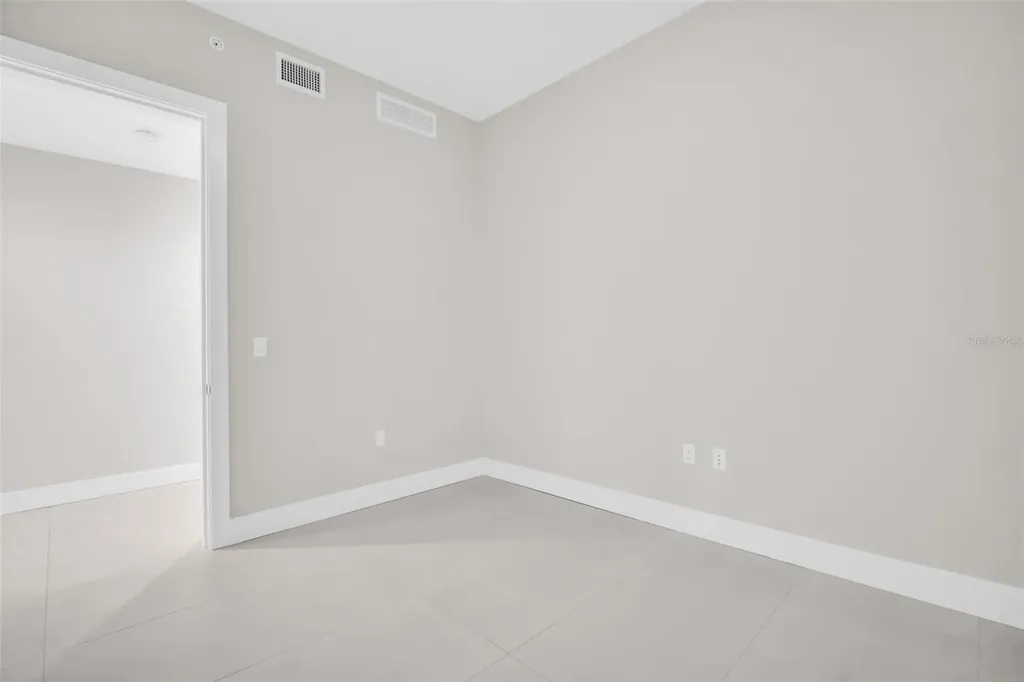 275 1st Avenue S St Petersburg FL 33701