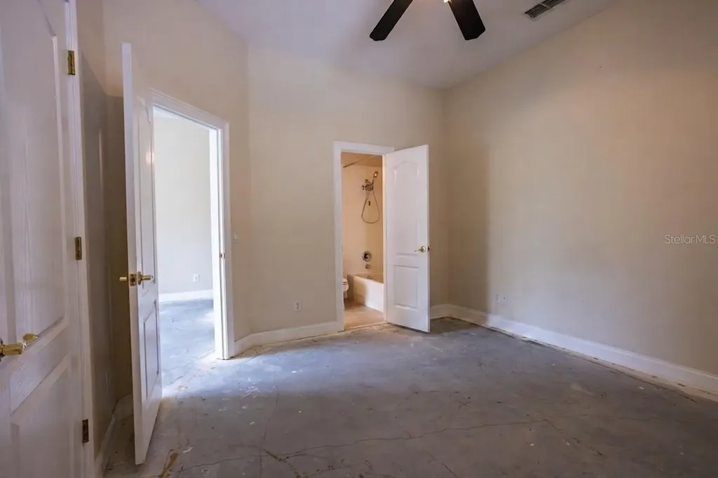 25609 Hawks Run Lane Sorrento FL 32776