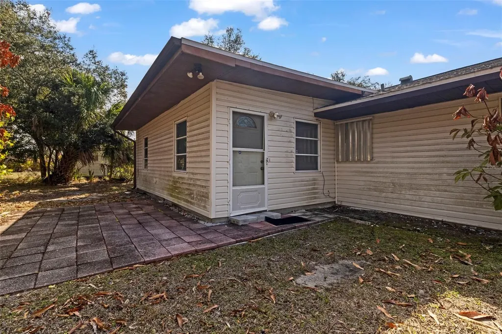 21070 Delake Avenue Port Charlotte FL 33954