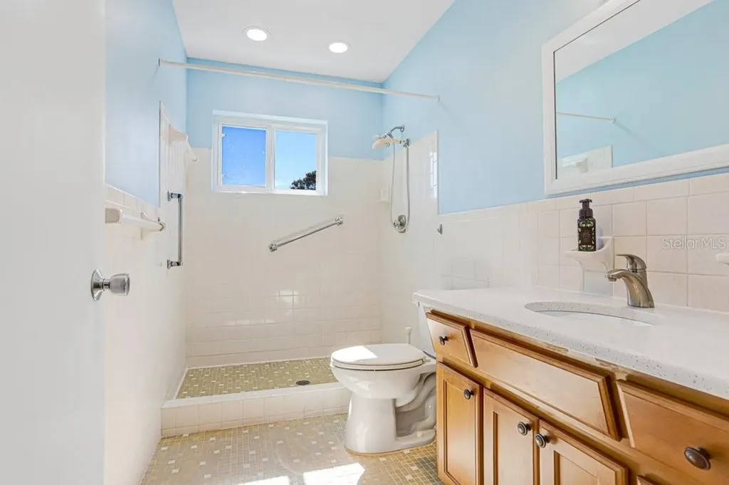 2285 Israeli Drive Clearwater FL 33763