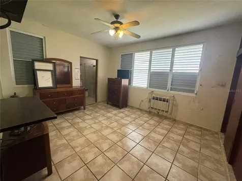 335 30 San Juan PR 00927
