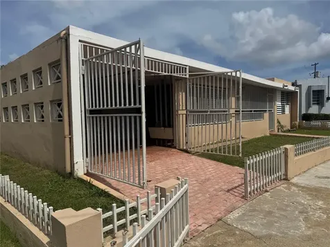 335 30 San Juan PR 00927