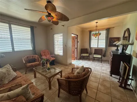 335 30 San Juan PR 00927
