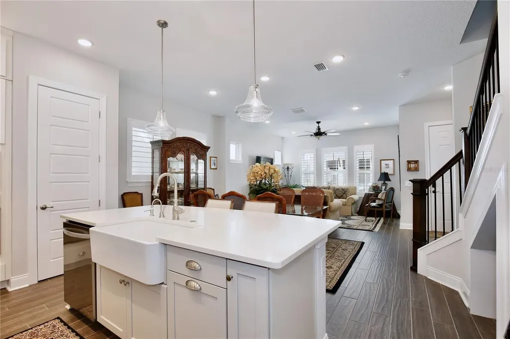 290 Viola Cove Lake Mary FL 32746