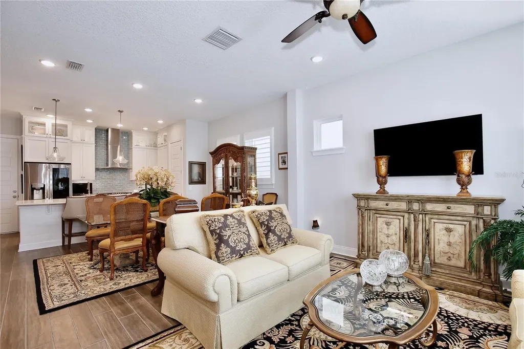 290 Viola Cove Lake Mary FL 32746