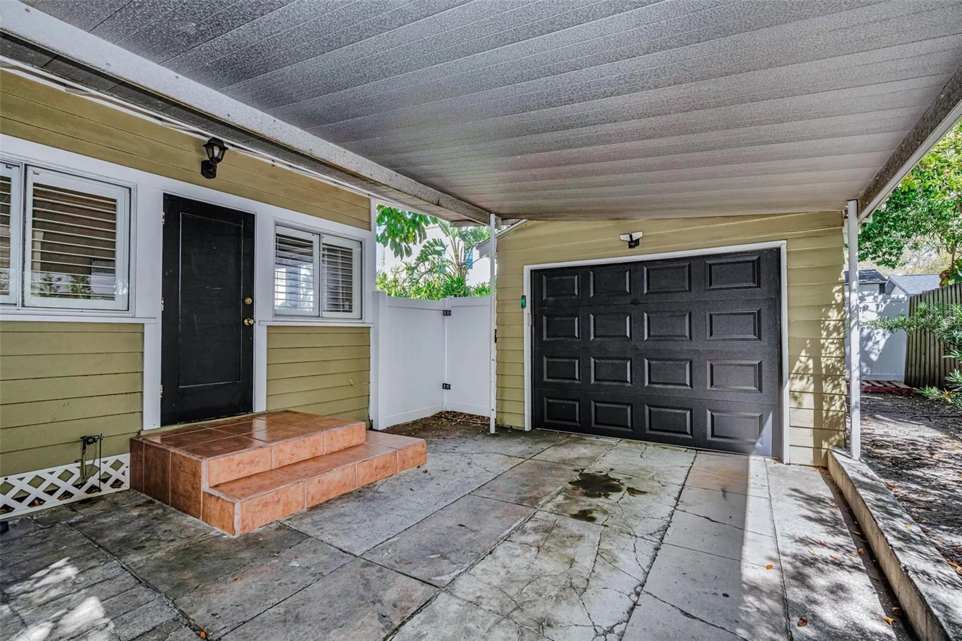 2909 W San Isidro Street Tampa FL 33629