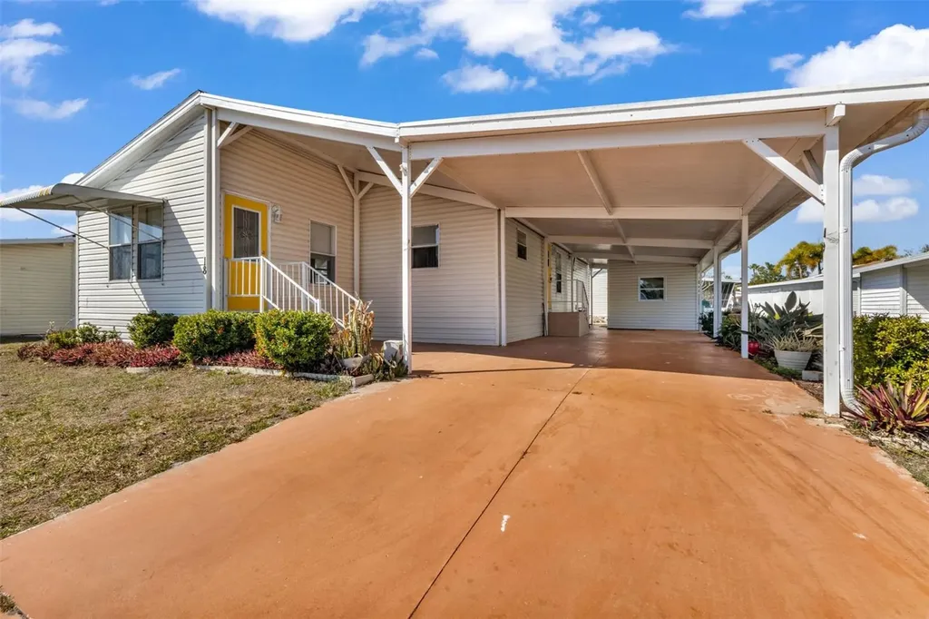 1000 Kings Highway Port Charlotte FL 33980