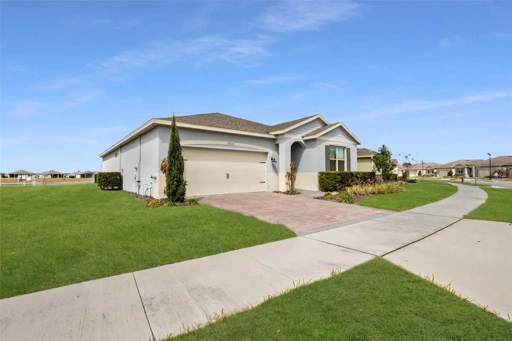 17615 Blazing Star Circle Clermont FL 34714