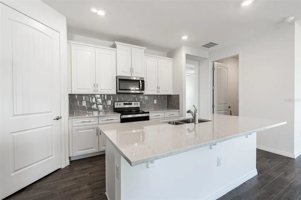 17615 Blazing Star Circle Clermont FL 34714