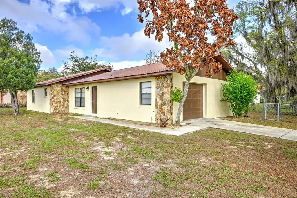 2052 W Stryker Road Avon Park FL 33825