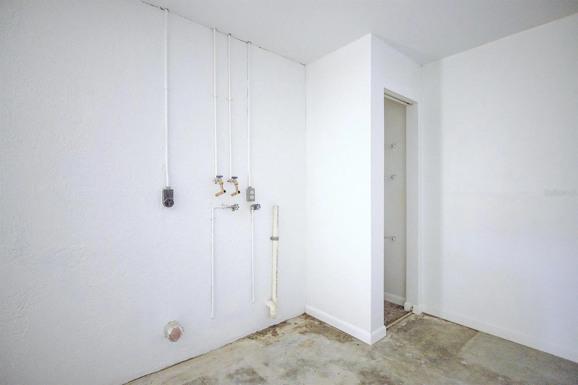 2052 W Stryker Road Avon Park FL 33825