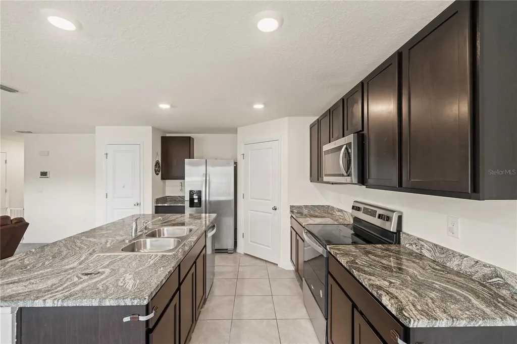 36727 Spanish Rose Drive Dade City FL 33525