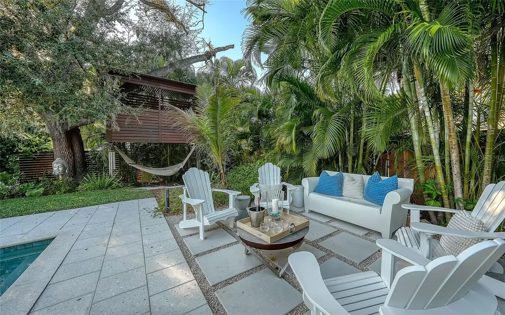 1731 Cunliff Lane Sarasota FL 34239
