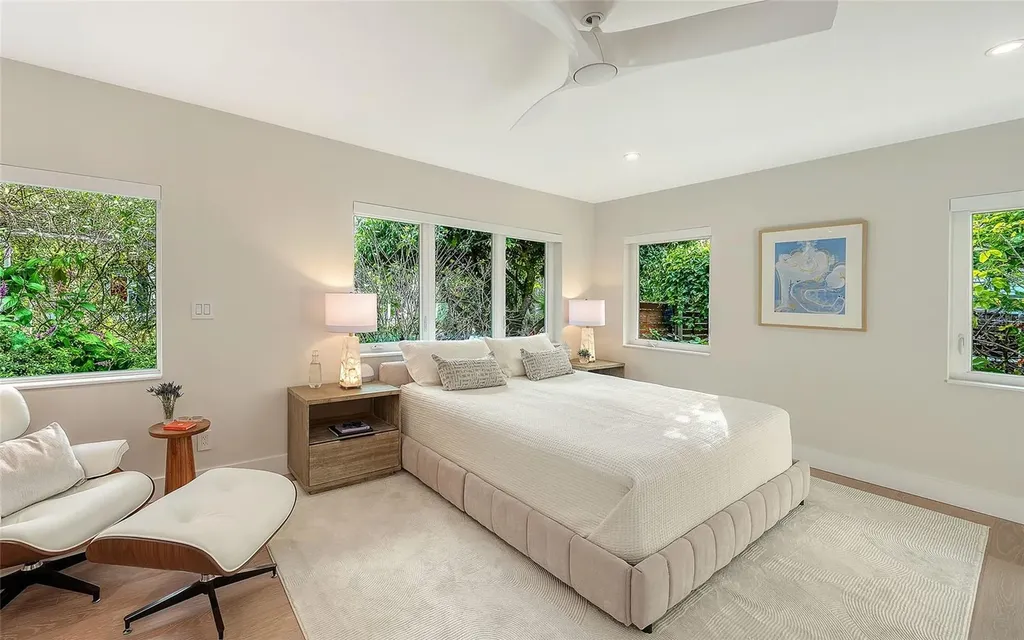 1731 Cunliff Lane Sarasota FL 34239