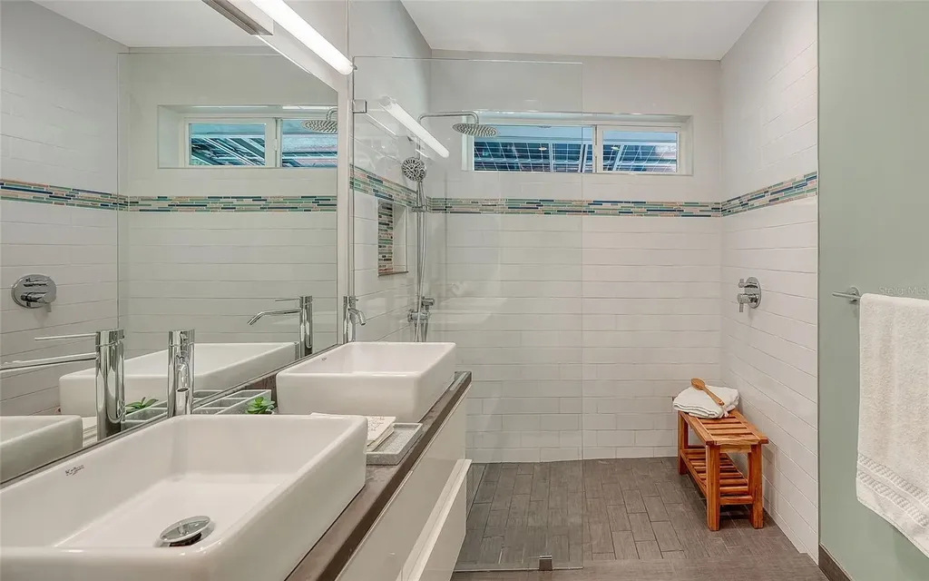 1731 Cunliff Lane Sarasota FL 34239