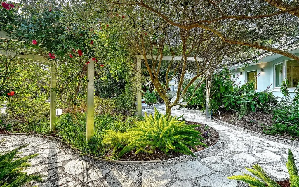 1731 Cunliff Lane Sarasota FL 34239