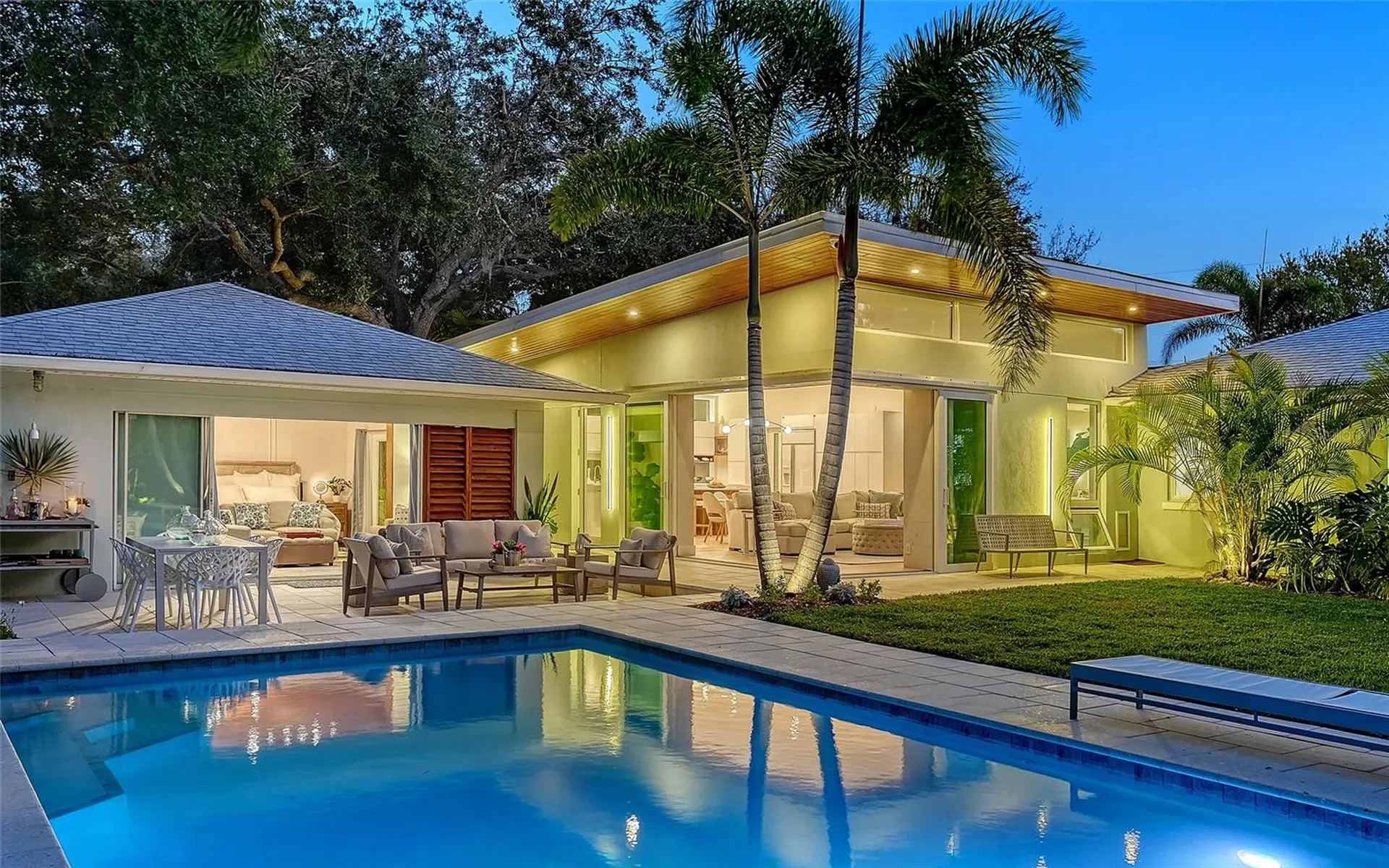 1731 Cunliff Lane Sarasota FL 34239