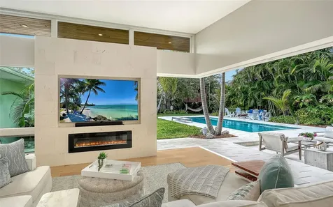 1731 Cunliff Lane Sarasota FL 34239