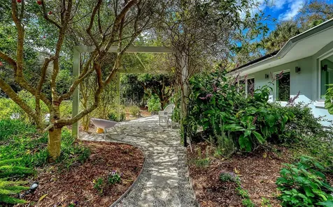 1731 Cunliff Lane Sarasota FL 34239