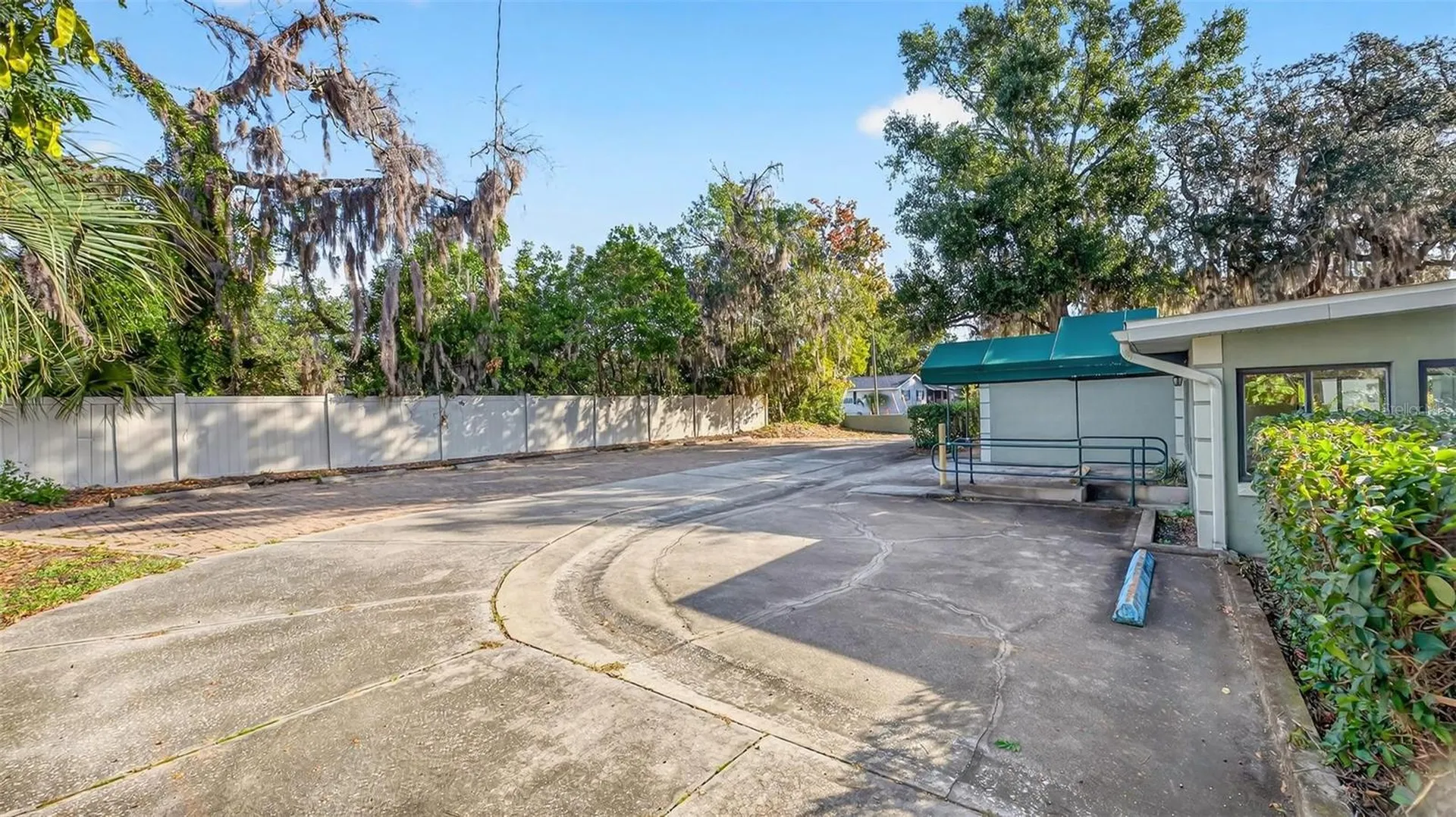 1318 S Eustis Street Eustis FL 32726