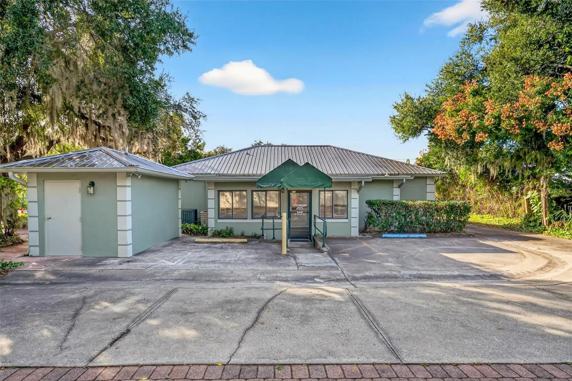 1318 S Eustis Street Eustis FL 32726