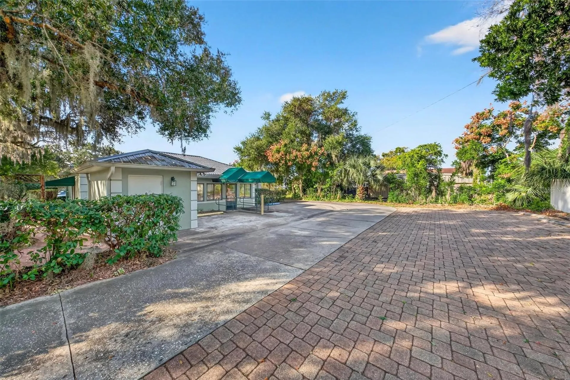 1318 S Eustis Street Eustis FL 32726