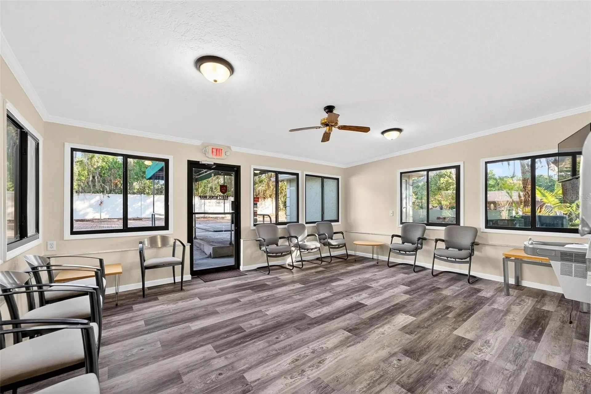 1318 S Eustis Street Eustis FL 32726
