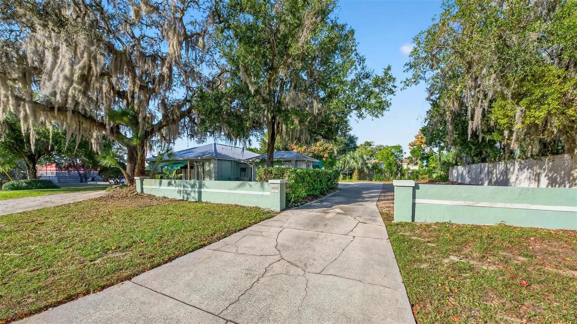 1318 S Eustis Street Eustis FL 32726